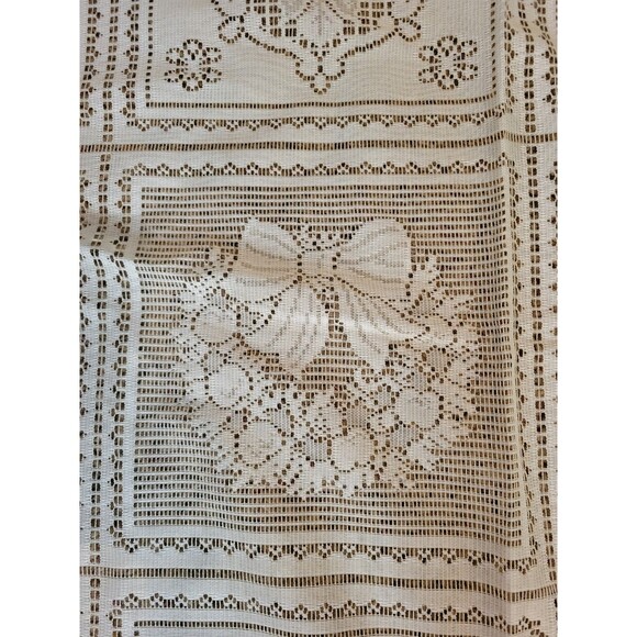 Vintage Artex Lace Winter Scene Obling 60x90 Tablecloth Ivory Christmas - Picture 4 of 11